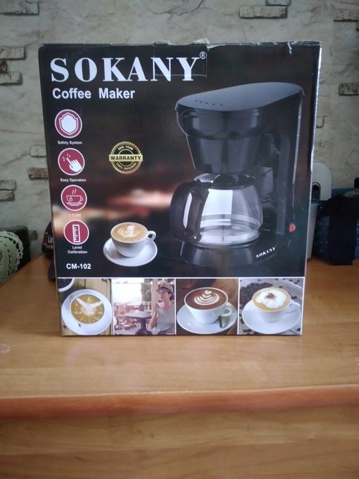 Кофеварка новая в коробке