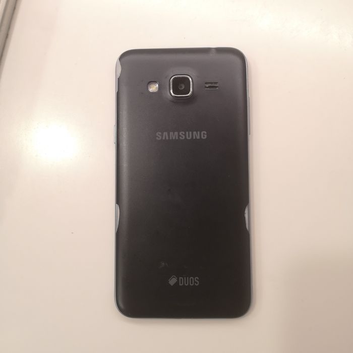 Samsung Galaxy J3 pentru piese sau reparat