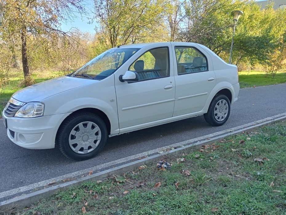Dacia Logan an 2012 euro 5