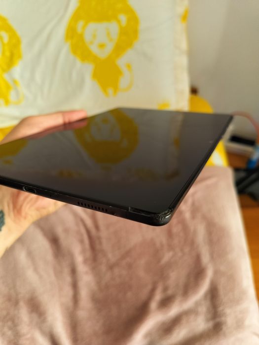 Vând tableta Samsung