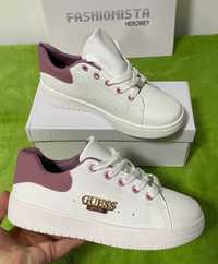 Adidas de dama Guess