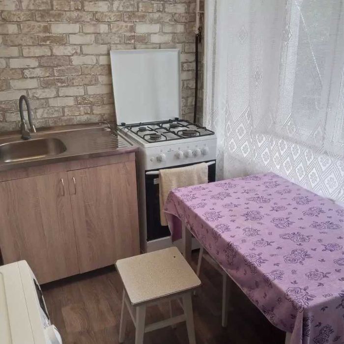 Двустаен имот в кв.Люлин 10