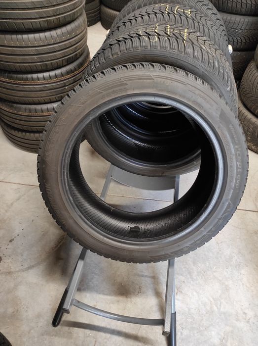 235/45/18 Hankook