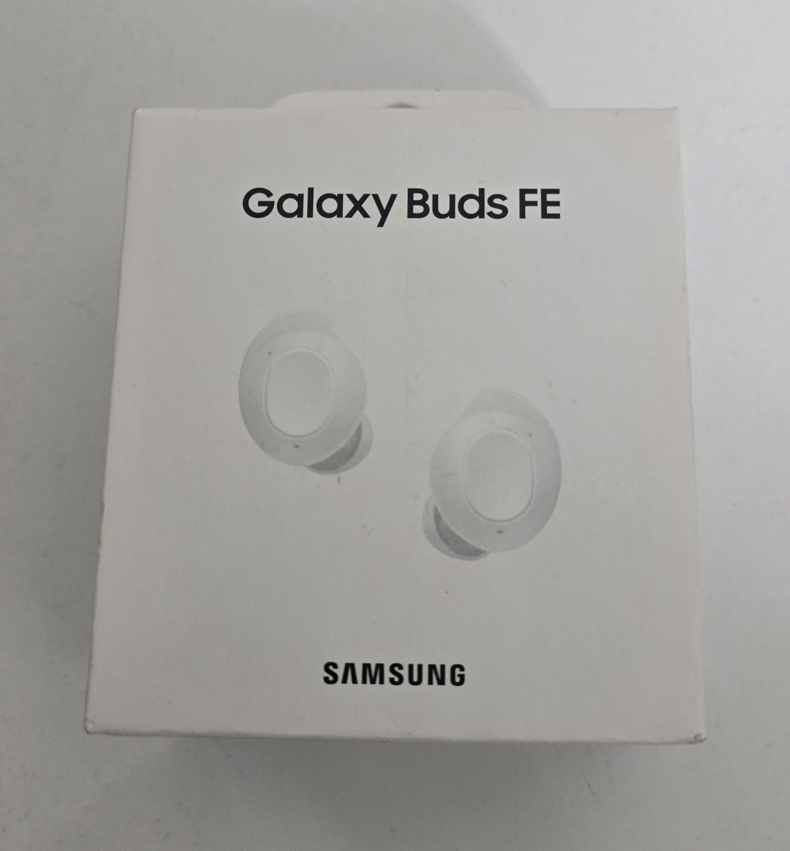 Galaxy Buds FE. Не раскрытые новые торг уместен  .Писать в вотсап