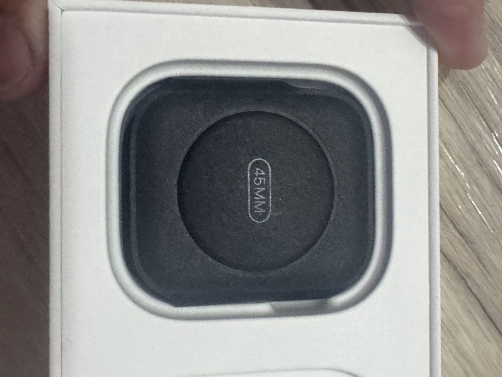 Apple whatch 8 series 48ml