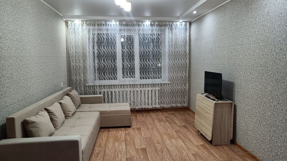 Сдам 2х комн.кв. на длительный срок  Центр