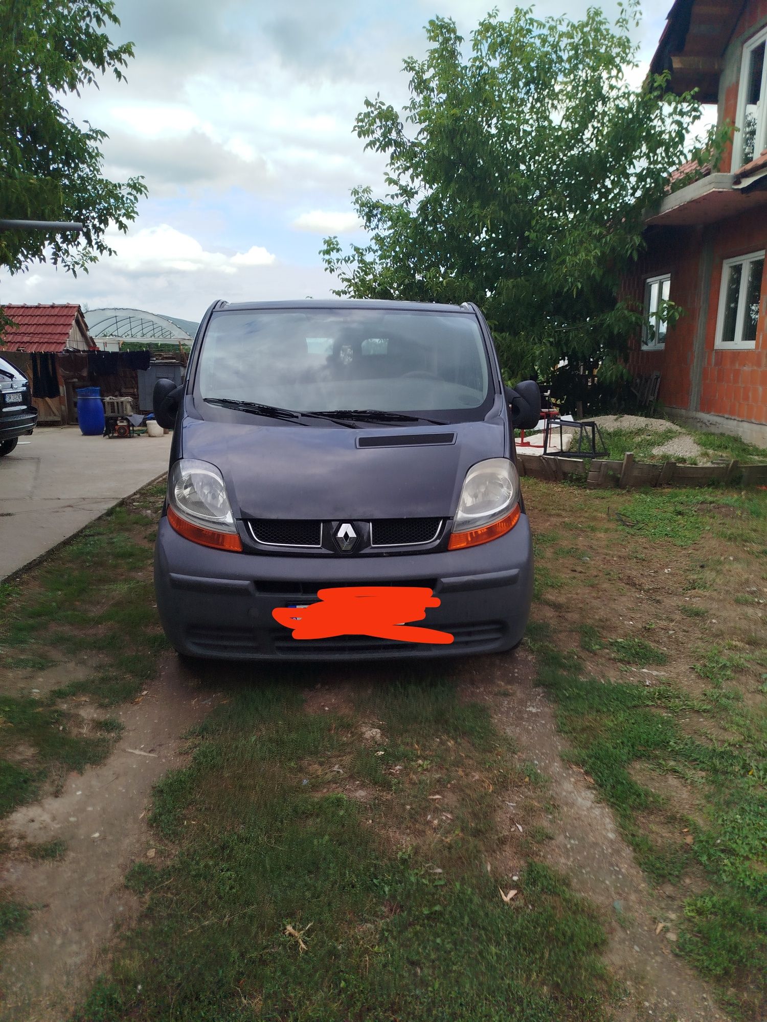 Vând Renault Trafic