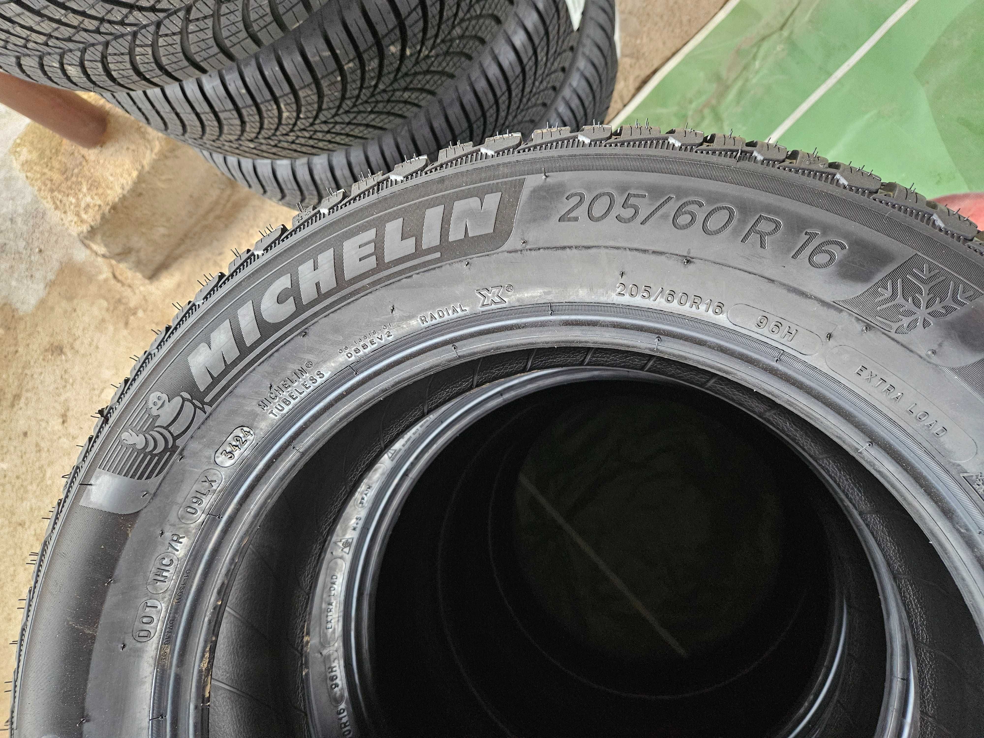 4 Нови зимни гуми 205/60 R16 Michelin Pilot Alpin5 * XL 96H DOT3424