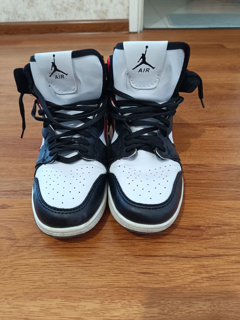 Продавам Jordan high