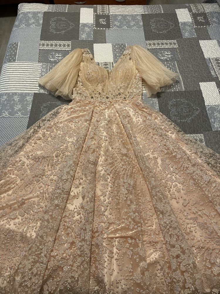 Rochie noua 900 lei