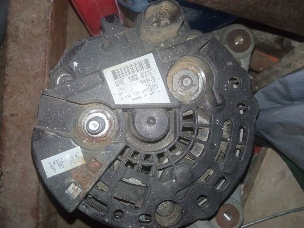 Vând alternator Vw