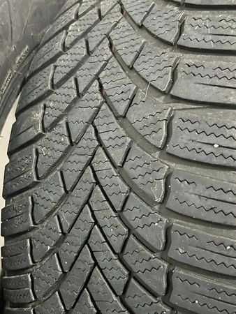 Vand 2 anvelopede iarna Bridgestone 225/55 R19