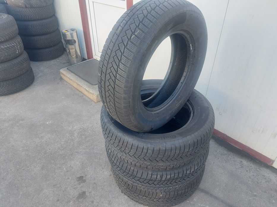 135 lei bucata! Set anvelope M+S/IARNA 235 65 17 Continental