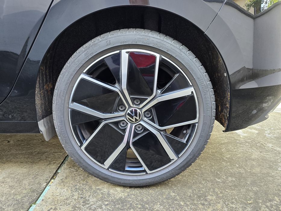 Оригинални лети джанти 18" за Голф 8 с гуми Бриджстоун 225 40 18