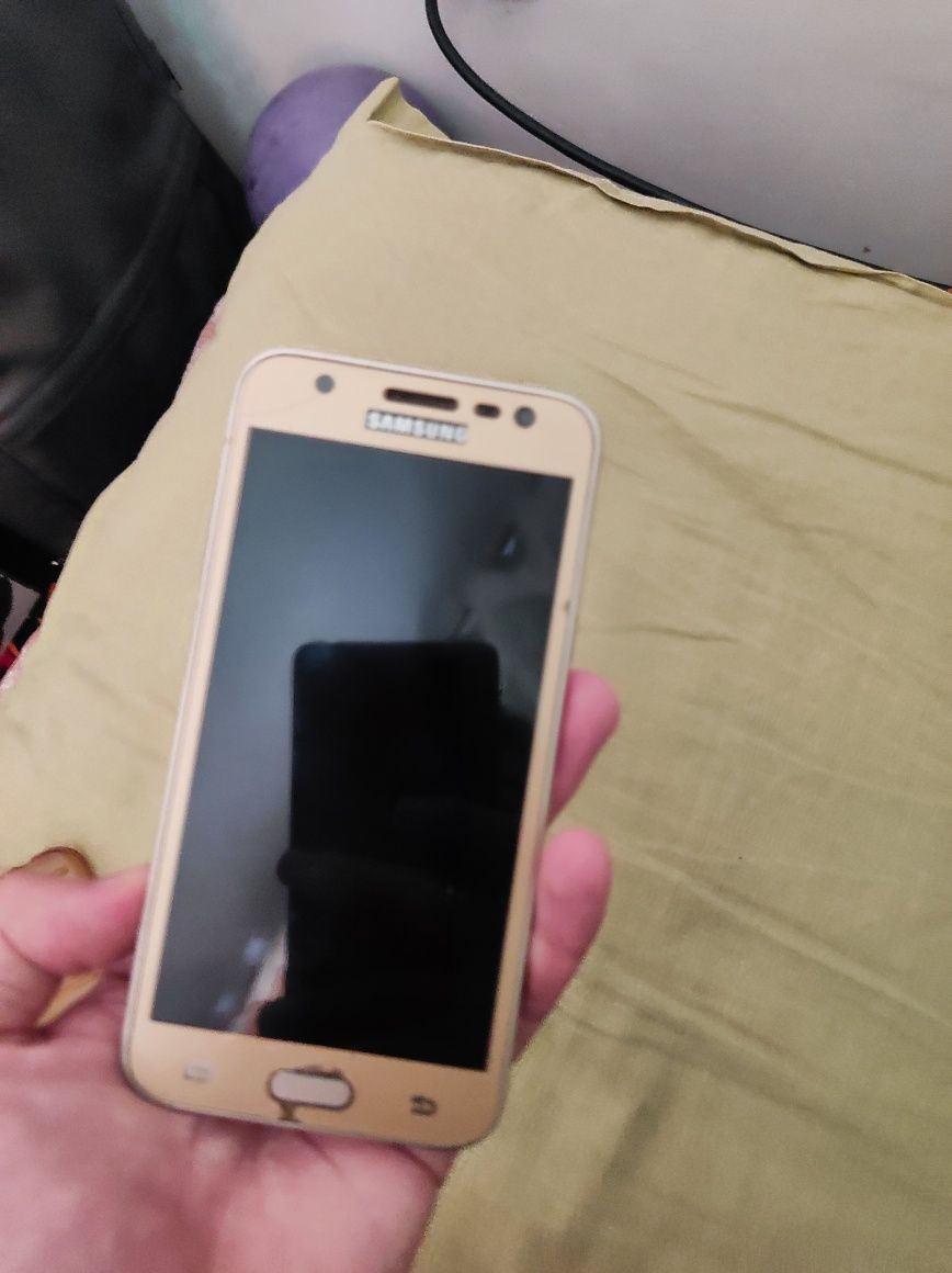 Telefon Samsung J3