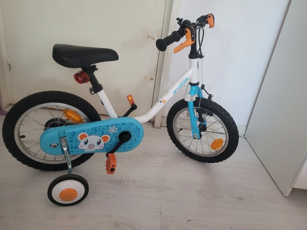 Vând bicicleta B'TWIN copii 4-6 ani!