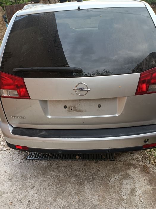 Вектра Ц на части