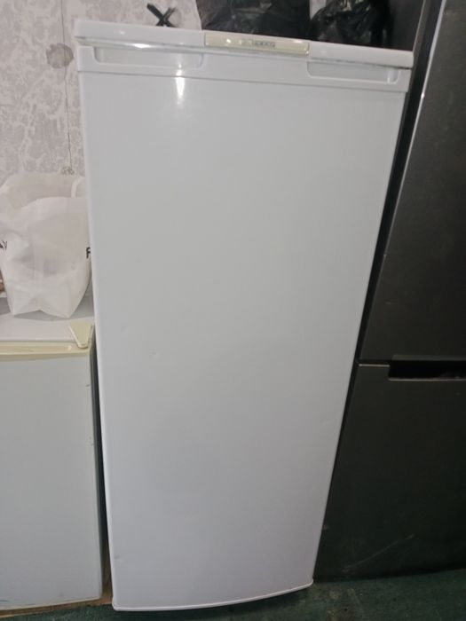 Продам холодильник Бирюса.