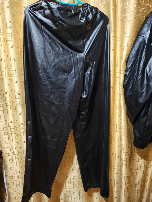 Set / Costum NOU (geacă, pantaloni, vestă)