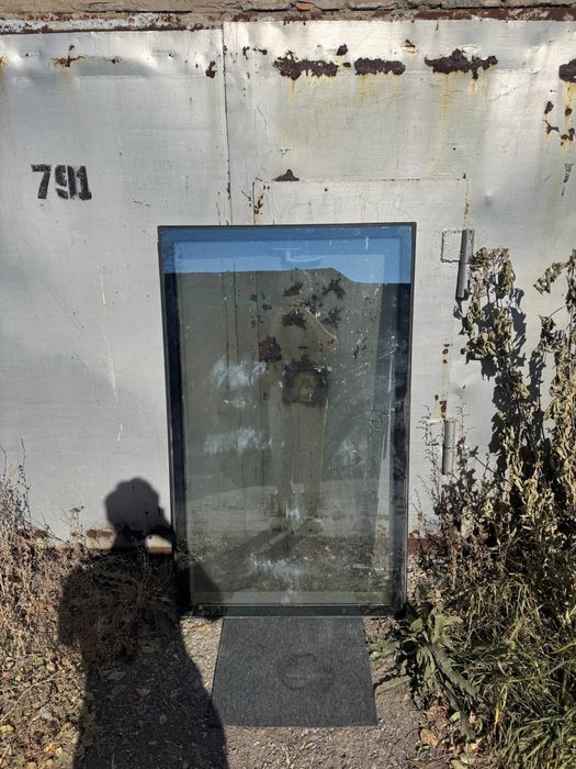 Продам монсарные стекла алюминевые