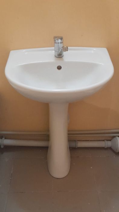 Раковина новая .