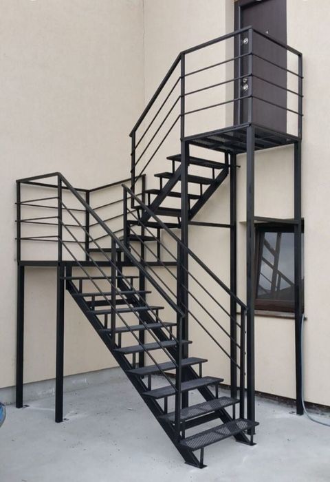 Scări interior si exterior profesionale galvanizate
