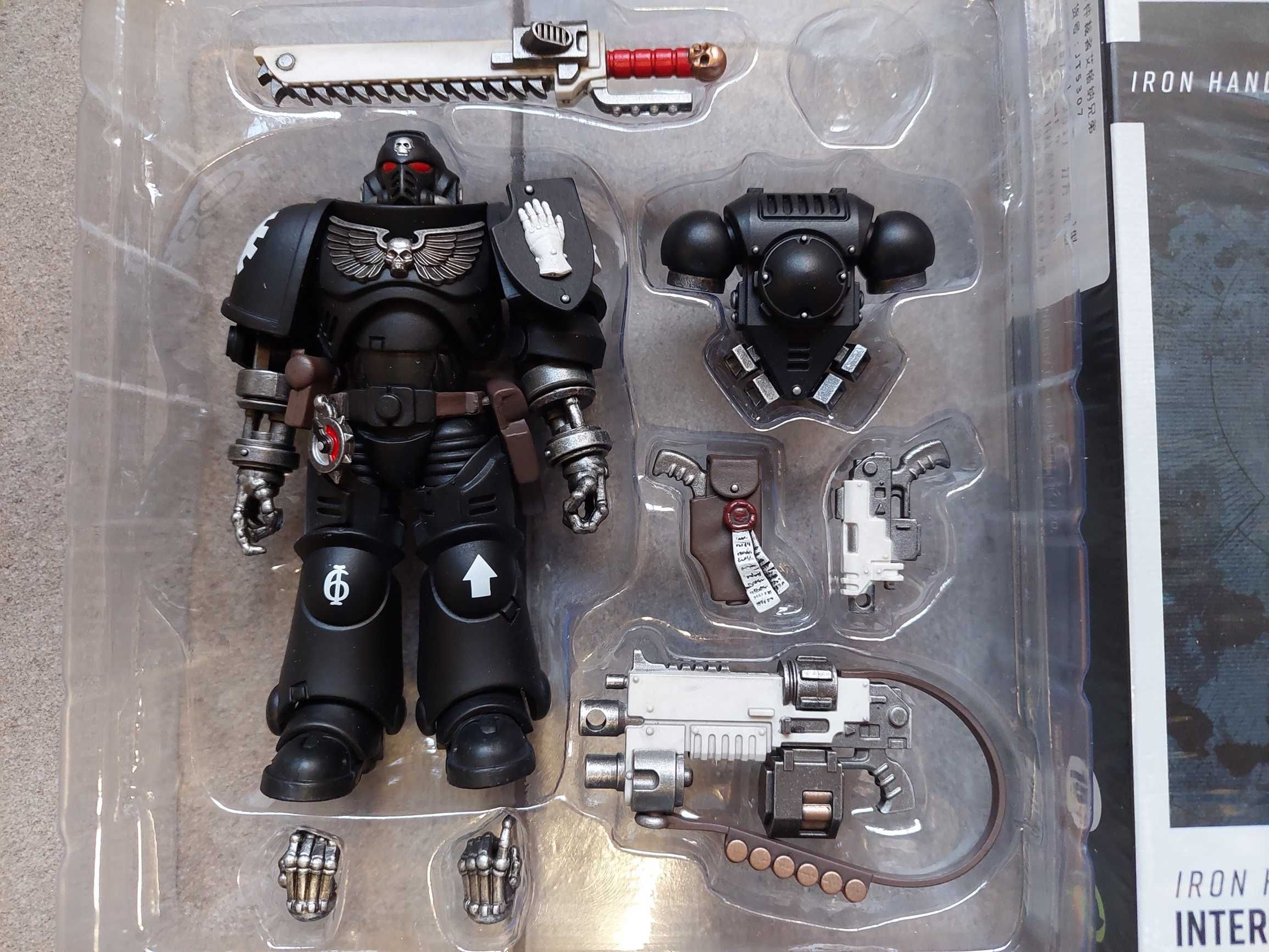 Figurina Warhammer 40K - Iron Hands - Ignar - 1/18 - JoyToy