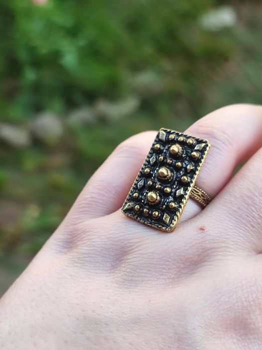 Vechi inel etnic din bronz