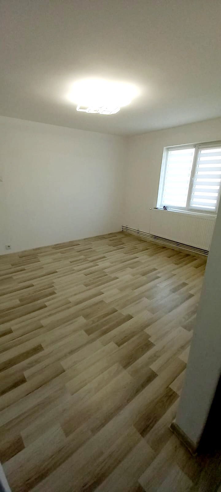 Apartament cu doua camere renovat M6