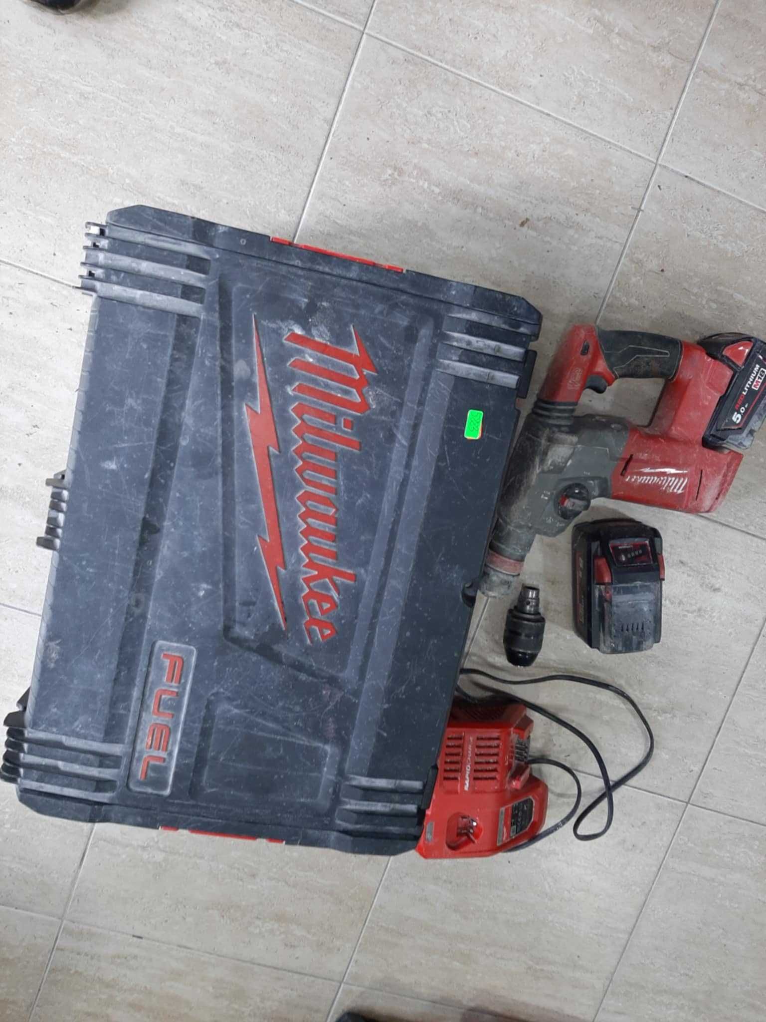 Безчетков перфоратор Milwaukee M18CHX 18V REDLITHIUM-ION