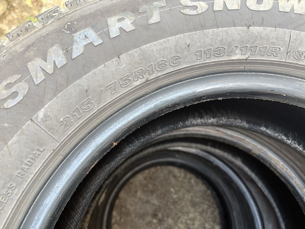 Зимни гуми 215/75/16 Maxxis Бусови