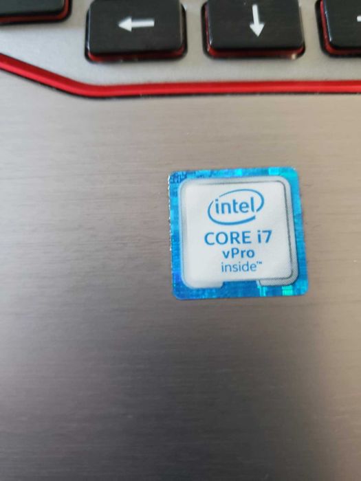 Fujitsu Siemens E 736,I7 gen6, pret fix