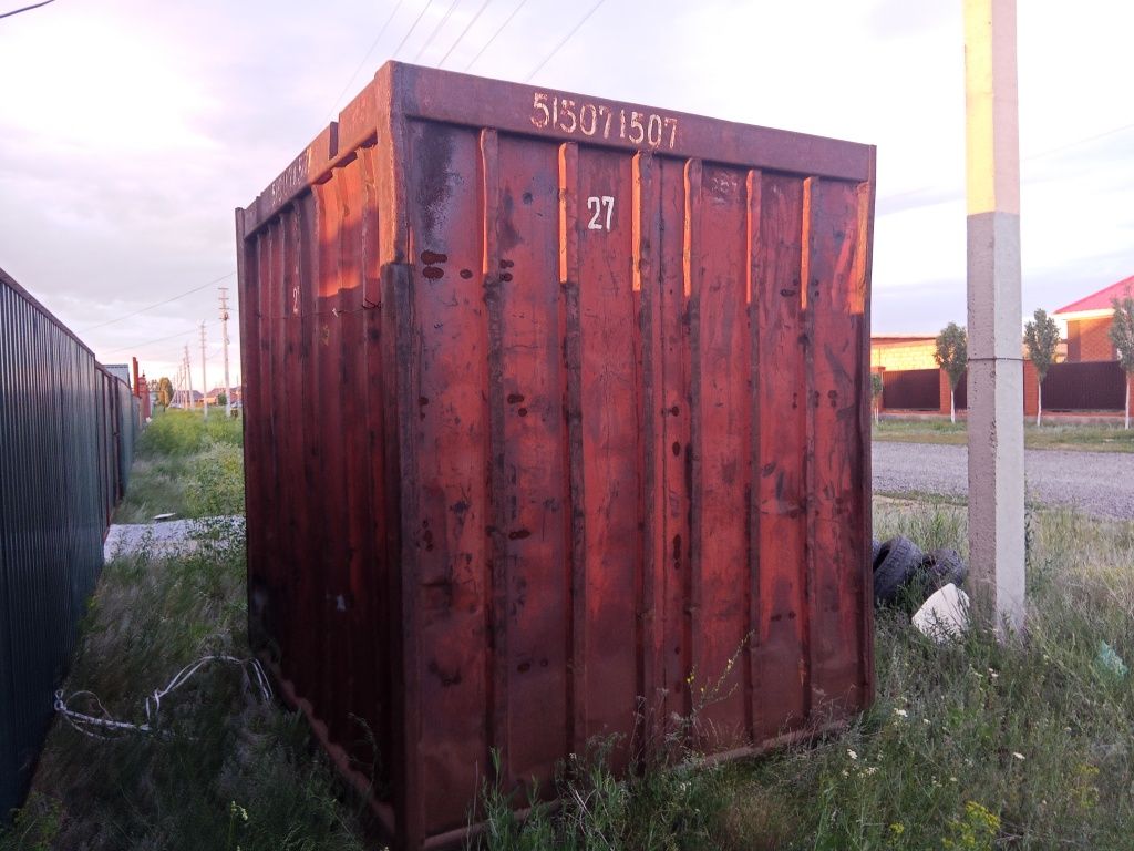 Продам контейнер 5 тонник размер 3/2 состоянии среднее