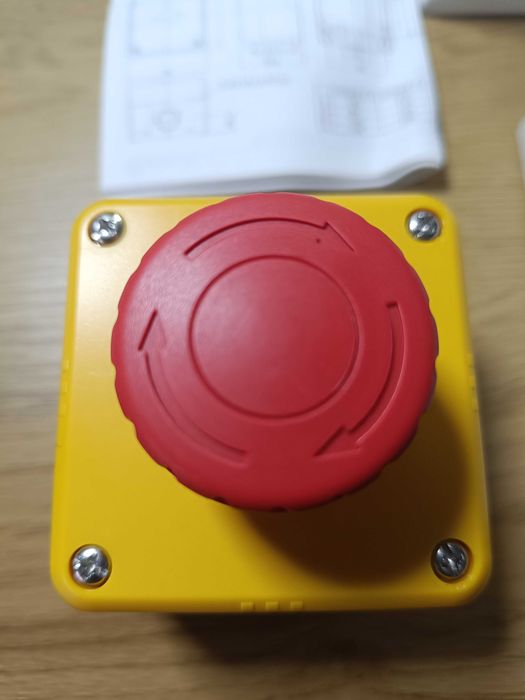 Întrerupător oprire de urgenta IDEC