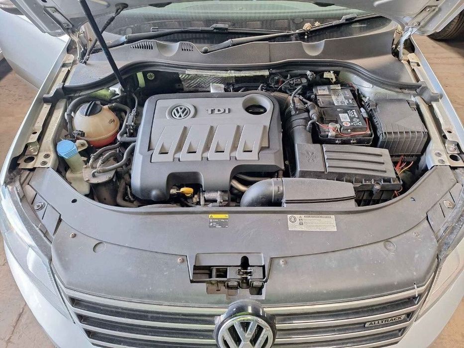 Rulou polita portbagaj Volkswagen Passat B7 Alltrack 2014 VARIANT 2.0