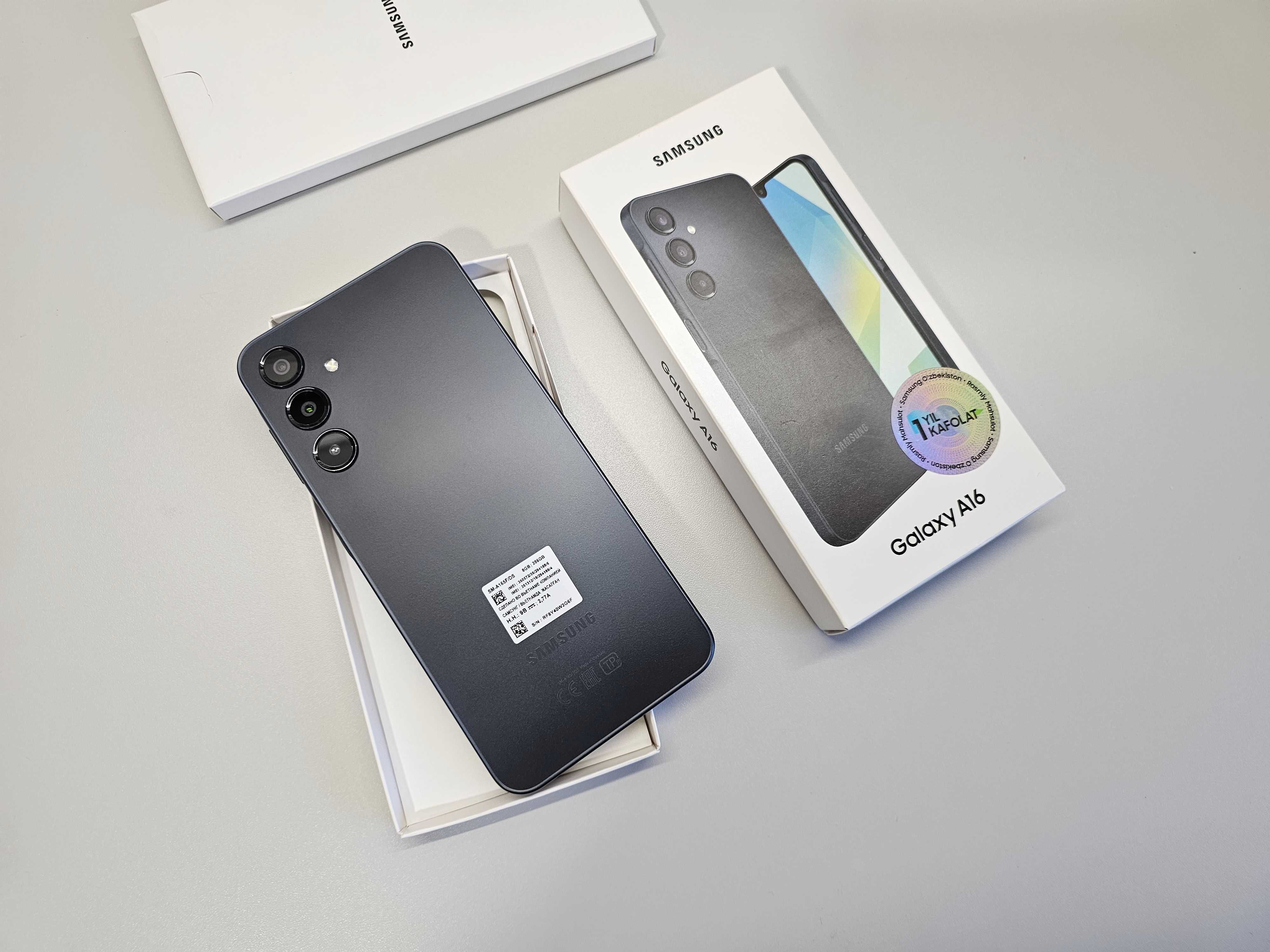 ПРОДАМ Samsung Galaxy A16 (256GB/8GB) Black. Практический НОВОЕ.