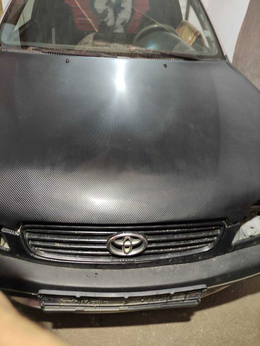 Тойота корола 2001 г. 1.4 на части