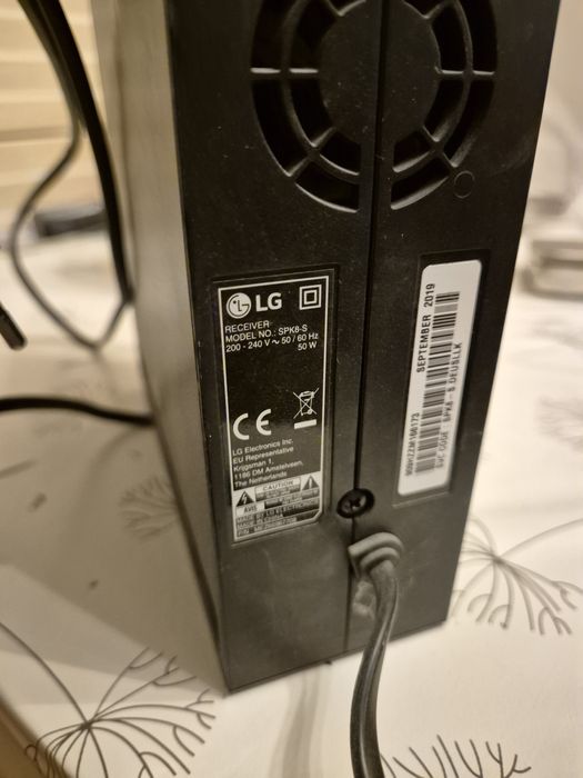Soundbar LG AL8Y by Meridian cu kit sorround