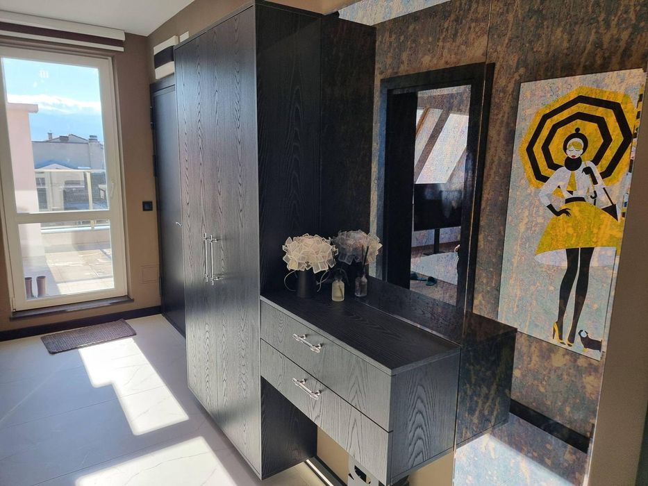 Дава се под наем Тристаен апартамент в Пловдив, Център - 130 кв.м за 1994.61 € - Снимка #12