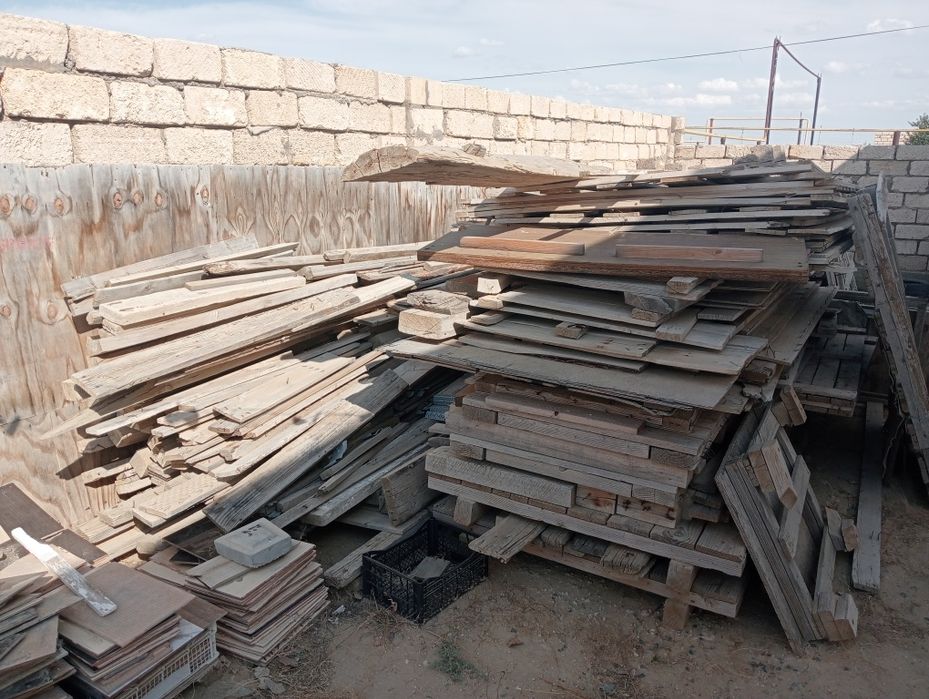 Ағаштар черный паталокка и кафел буу для мозайке