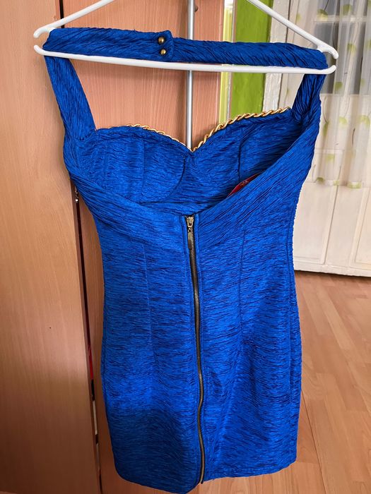 Rochie scurta in stare buna