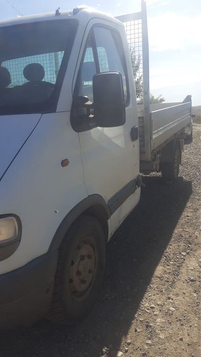 Vand carosata  opel masina intretinuta