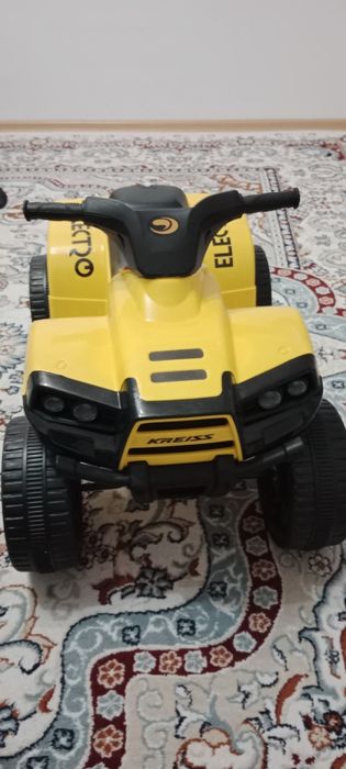 Детская электрическая машинка