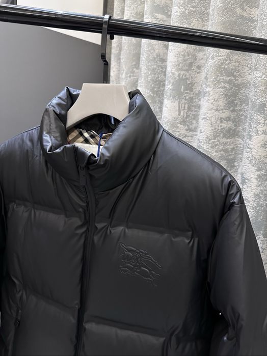 Geaca Burberry , calitate premium , pe comanda , noua , L