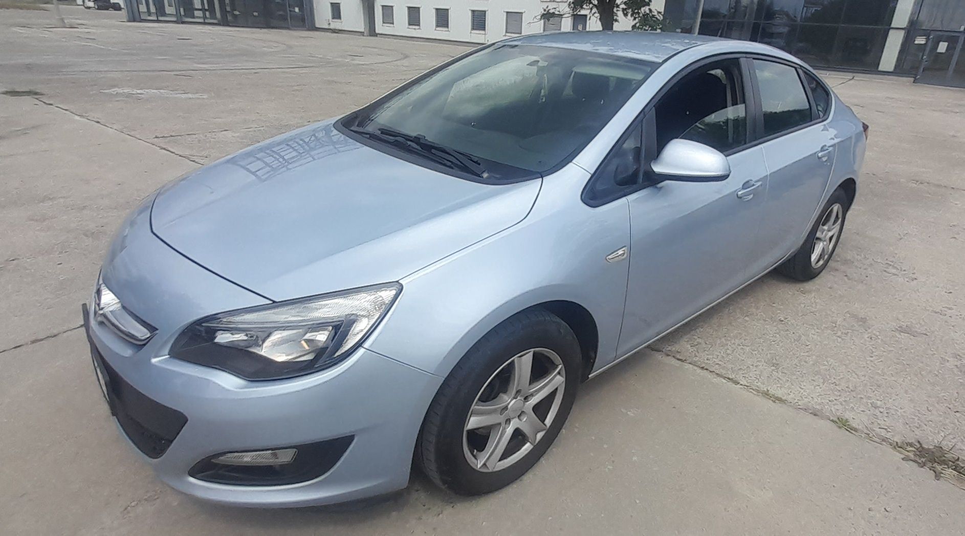 Opel Astra 2015/schimb