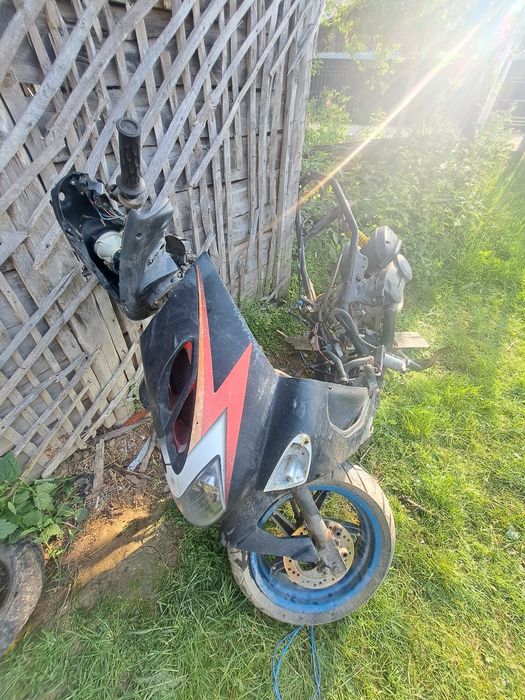 Scuter Aprilia sr 50