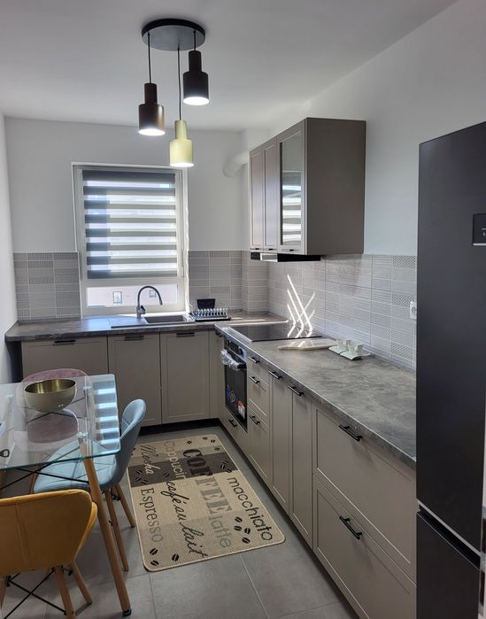 Închiriez apartament 2 camere- nou, Maurer