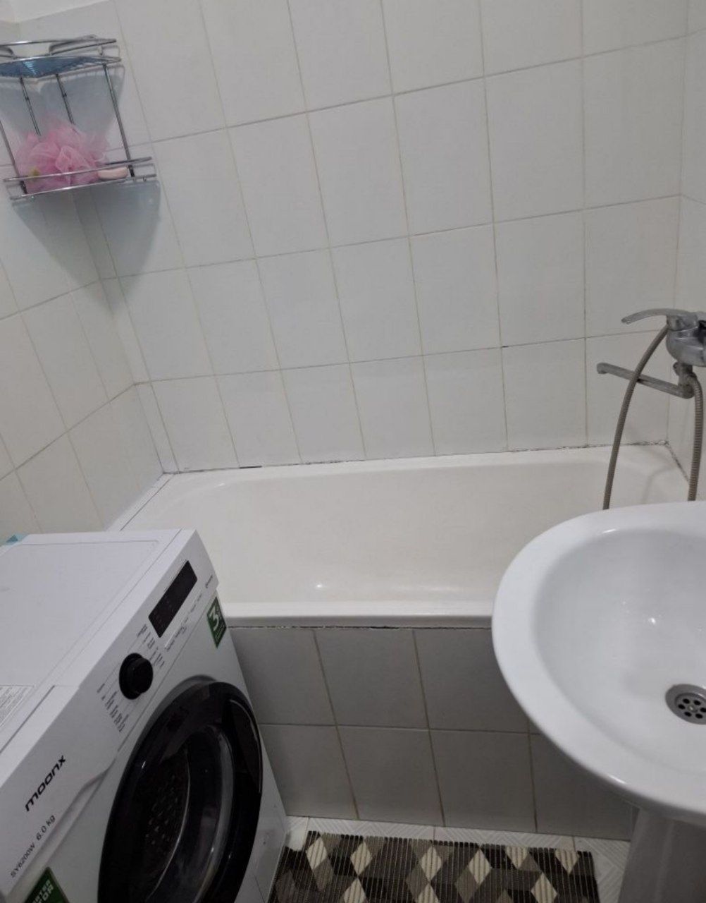 Baxtli xayot Rudakiyda 1 xonali lyuks uy ijaraga beriladi