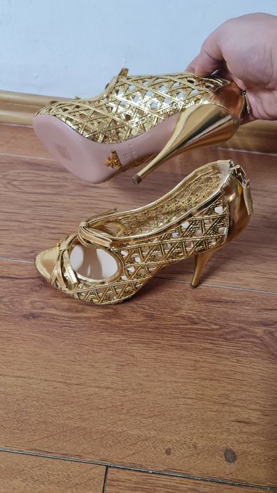 Sandale pantofi Prada original okazie