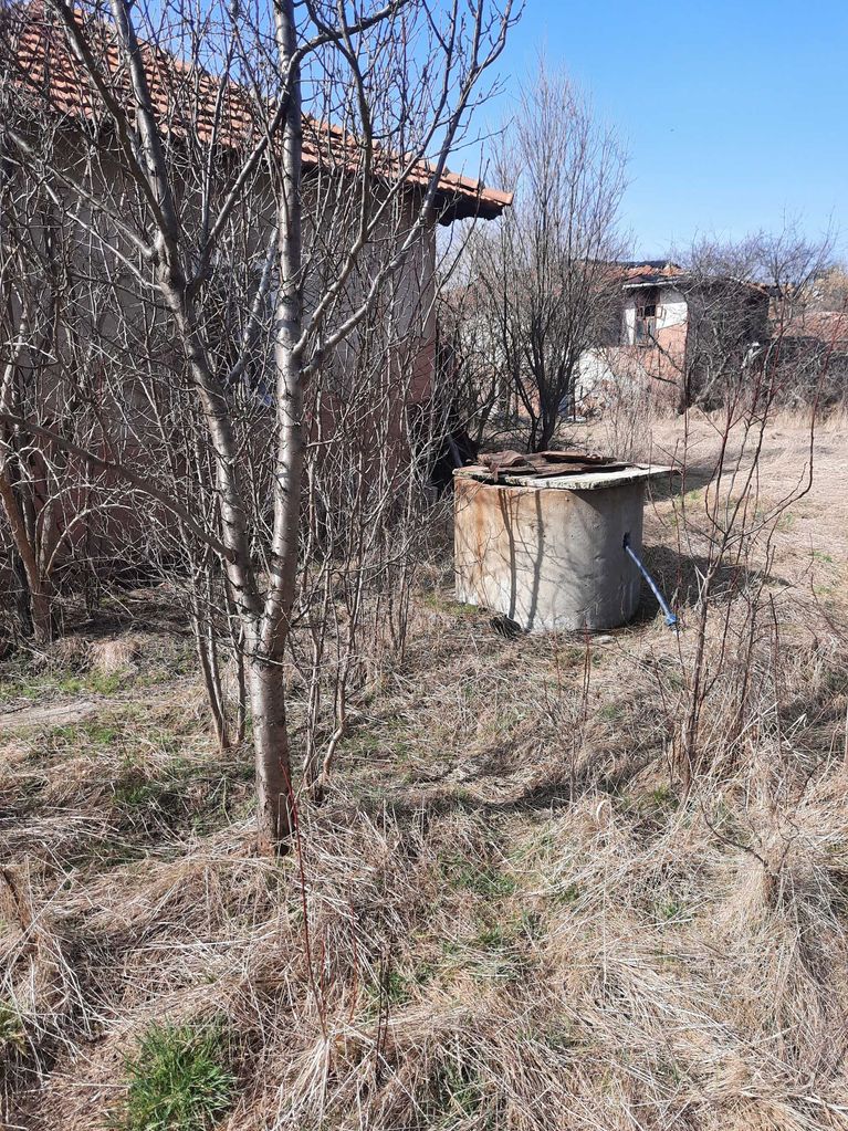 Продава се Къща в Радомир - 45 кв.м за 896 €/кв.м - Снимка #3